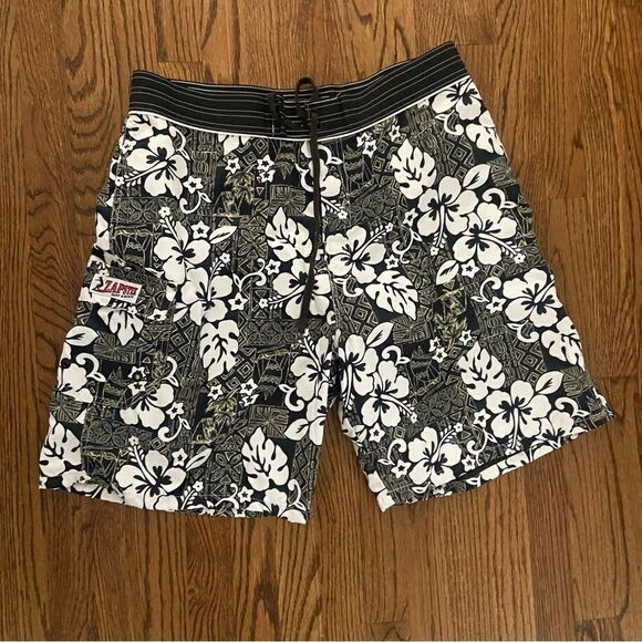 Vintage Zapstix black and white Hawaiian floral board shorts sz 38 - Picture 1 of 5